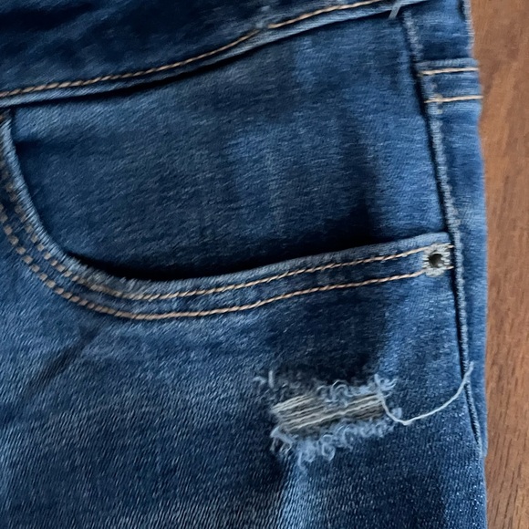 Old Navy Distressed Dark Blue Women's Skinny Jeans - Picture 6 of 6